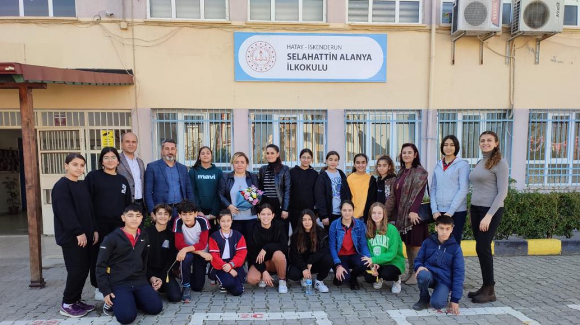 Nardüzü Ortaokulu öğretmen ve öğrencileri okulumuzu ziyaret etti.
